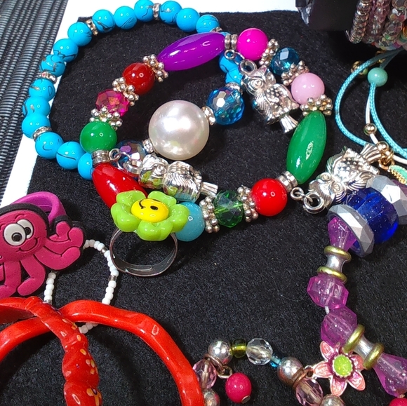Children's Jewelry Lot/Bundle - for ages up to teen - Picture 9 of 9